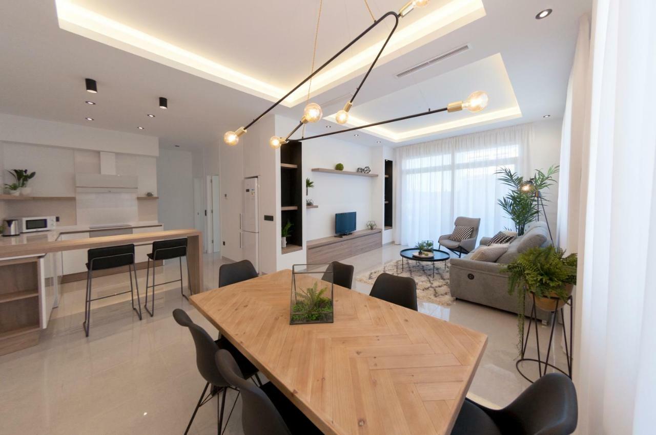 Apartamentos La Laguna II Luxury Apartments سيوداد كيسادا المظهر الخارجي الصورة